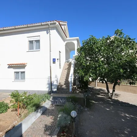 Nadenic Appartement *